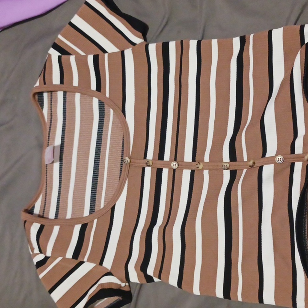 Large No Boundaries top